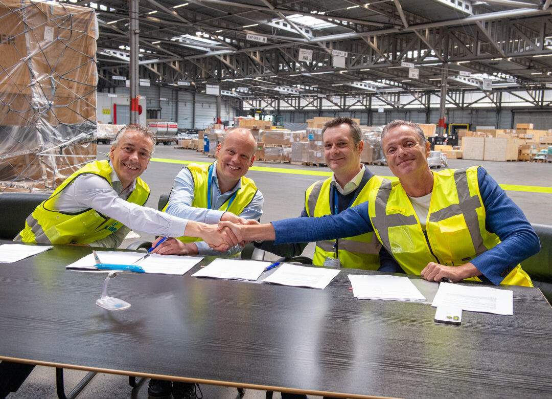 Menzies and KLM renew prolonged-working partnership at AMS – Air Cargo Week