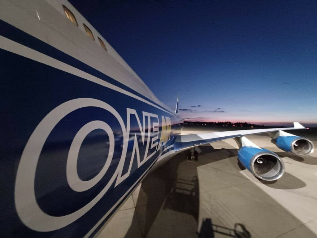 one-air-adds-a-third-boeing-747-400-freighter-–-air-cargo-week