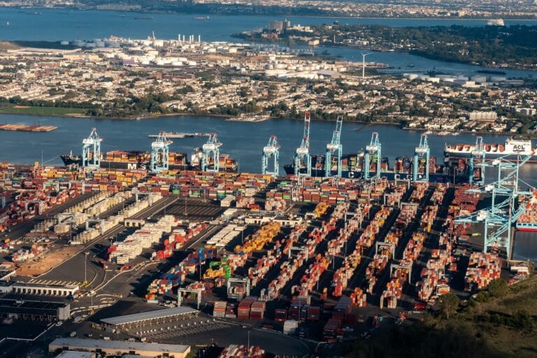 port-strike-hits-us-uk-substitute-–-air-cargo-week